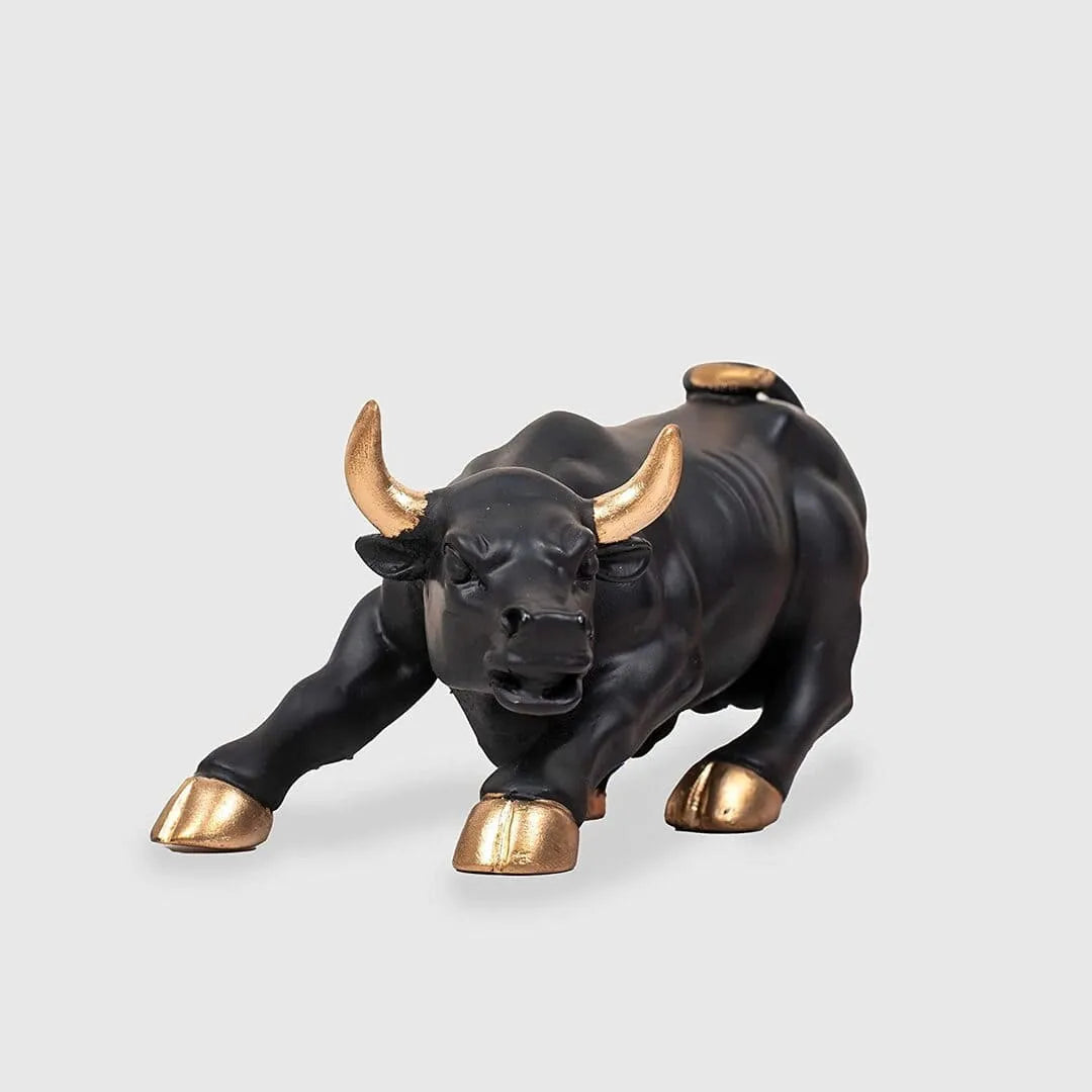 Charging Bull Showpiece, Matte Black & Gold